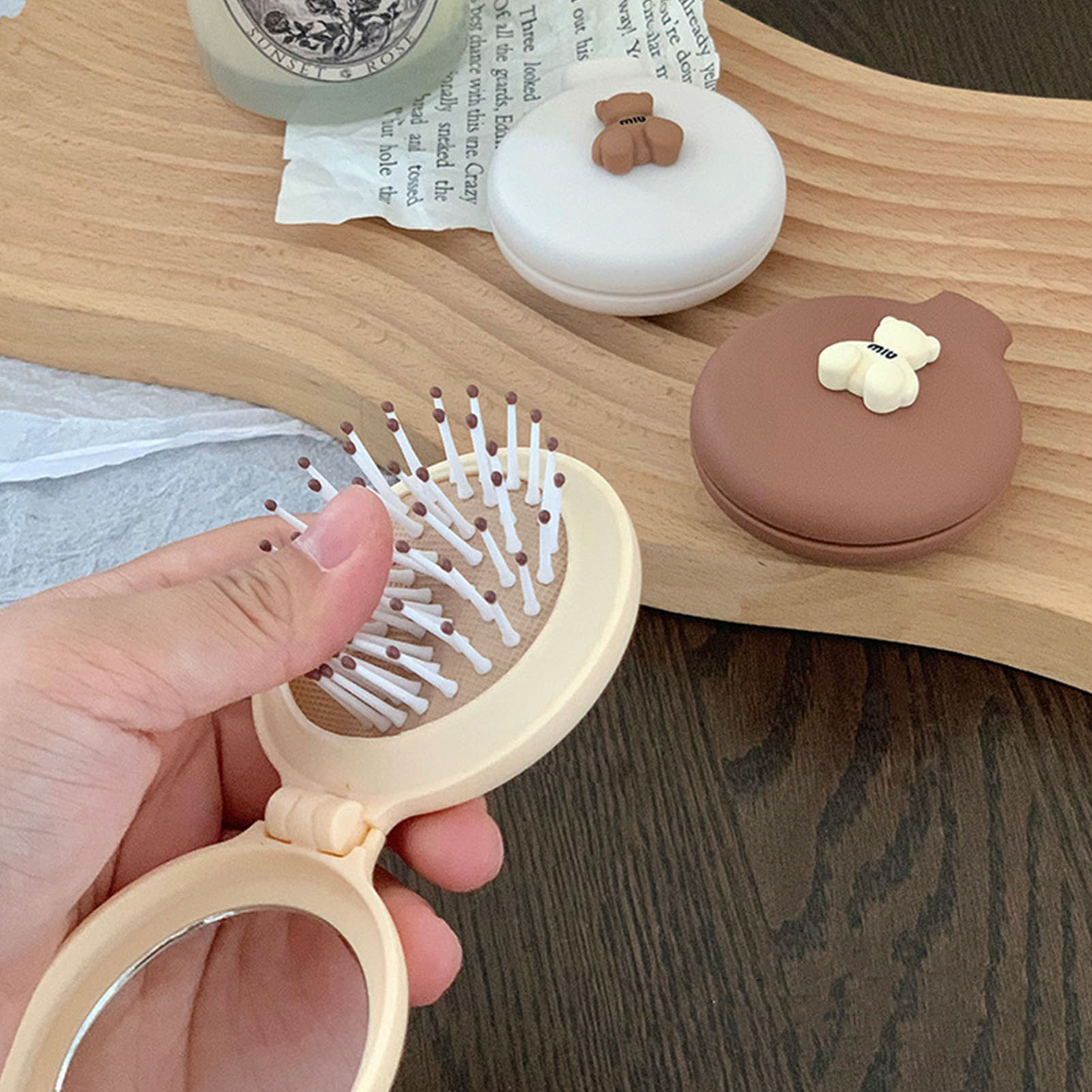 Travel Cushion Hairbrush Round Shaped Bear Decor Portable Folding Comb With - Picture 21 of 21