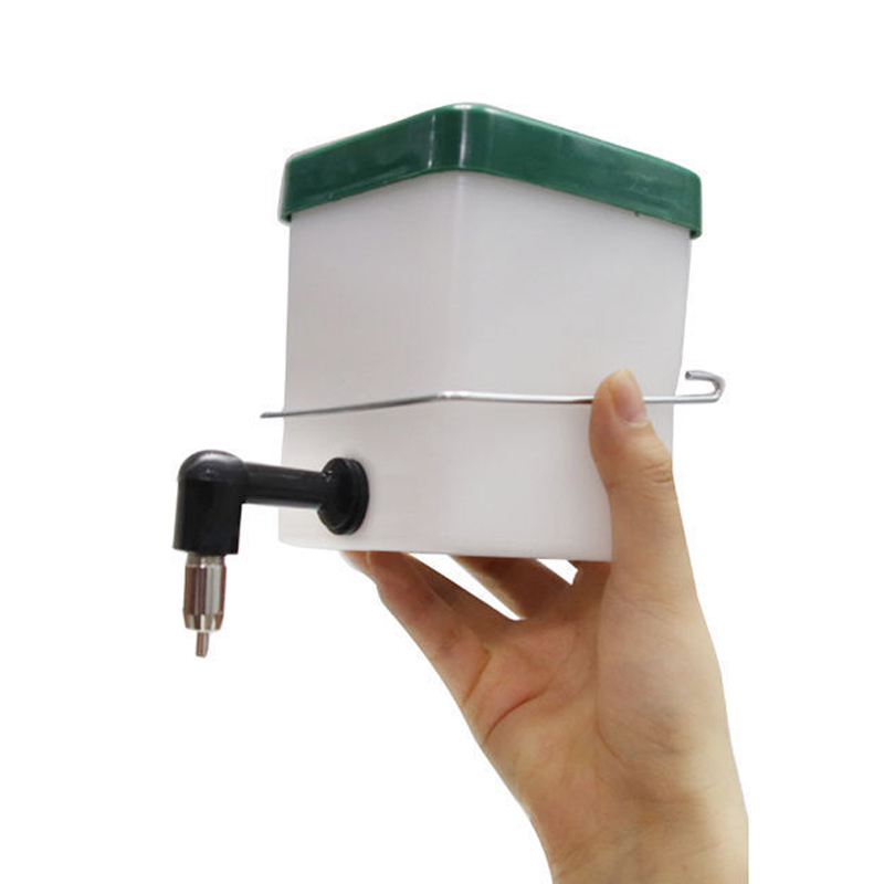 Rabbit Water Feeder Leakage Proof Automatic Drop Resistant Stainless Steel