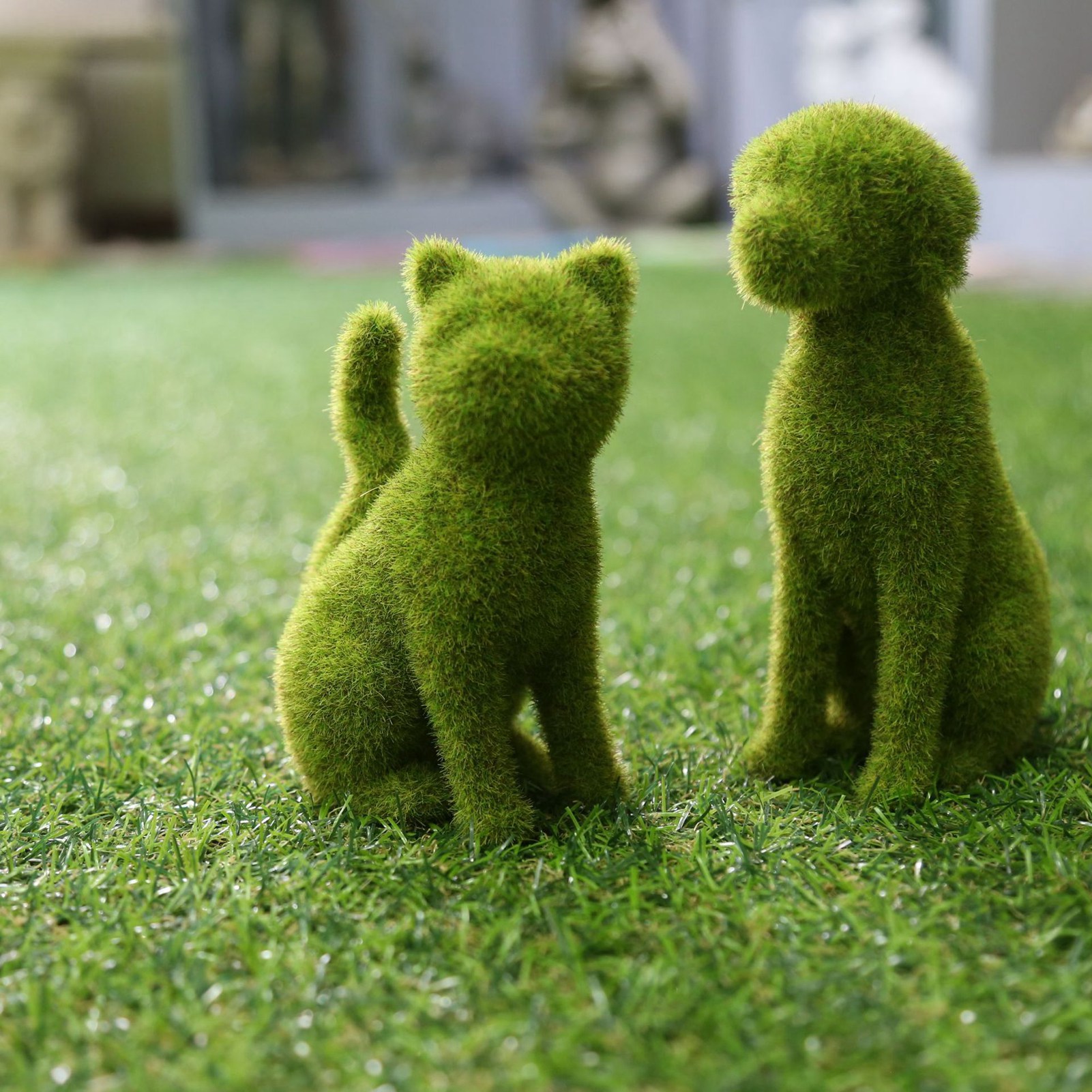 Flocked Animal Statue European Style Handcrafted Resin Simulation Moss Flocked