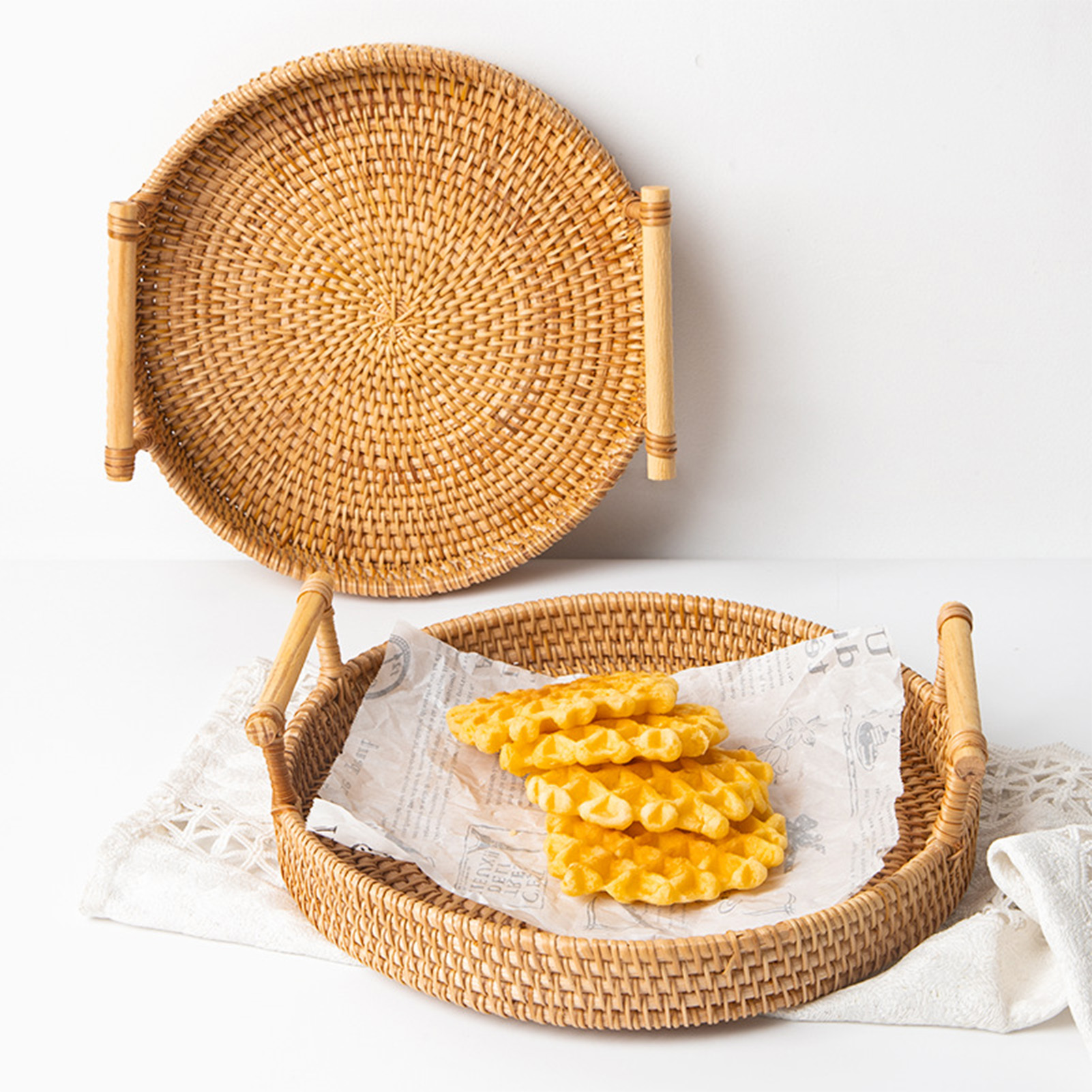 Hand Woven Round Rattan Serving Tray Bread Fruit Dessert Snack Basket With