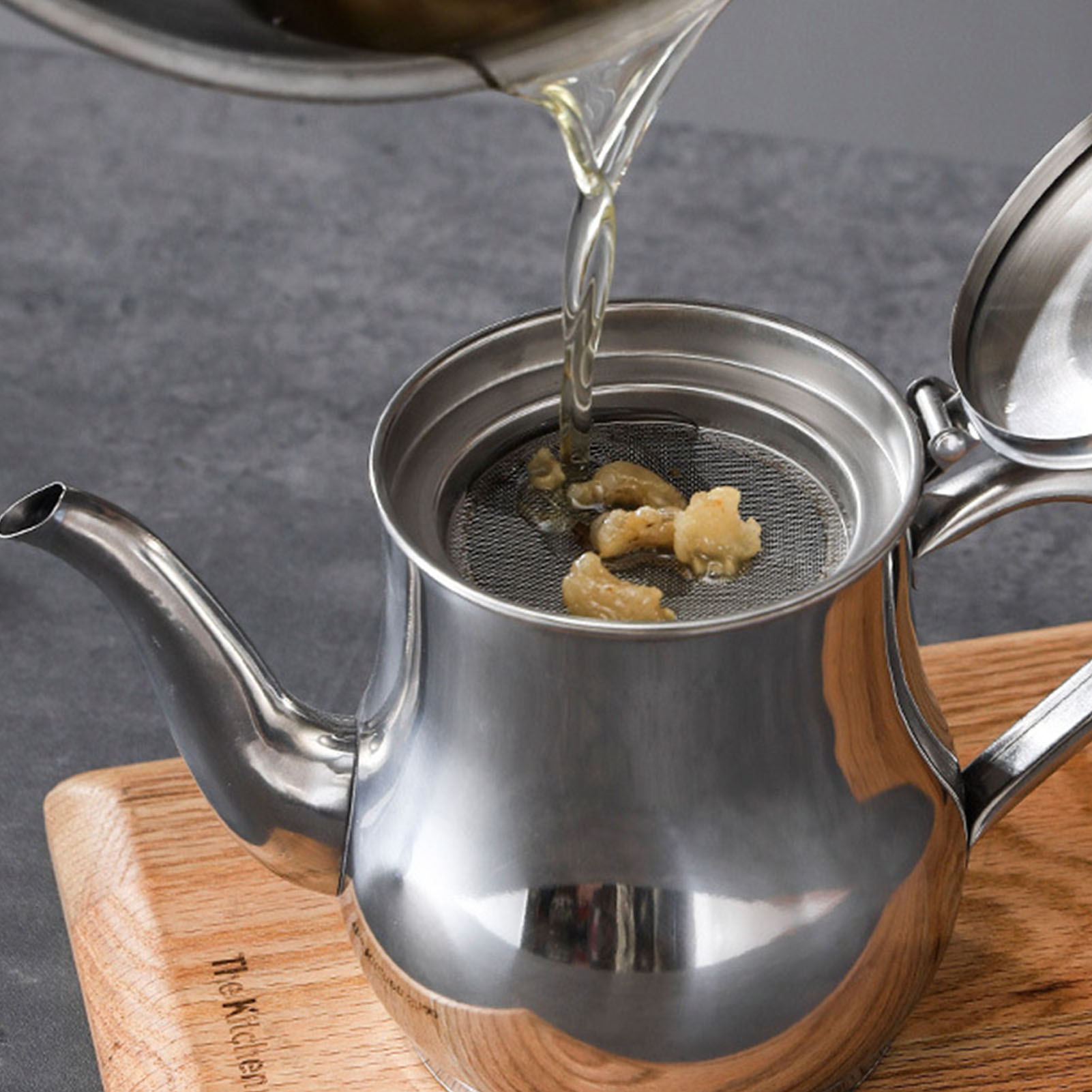 Stainless Steel Oil Can Leakproof Easy Pouring for Cooking Home Kitchen